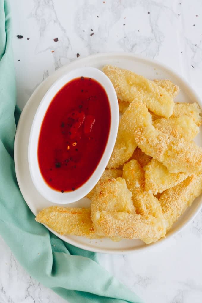 Baked Mozzarella Sticks (with Sugar Free Chipotle BBQ Sauce)