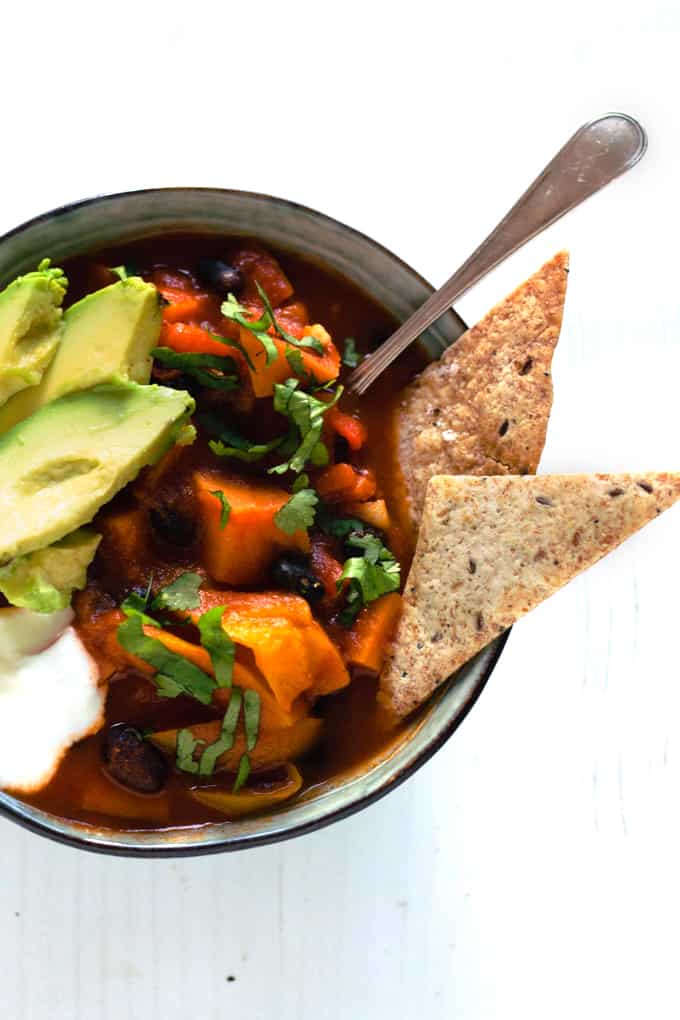 Instant Pot Sweet Potato & Black Bean Chilli (+ Stovetop Version)