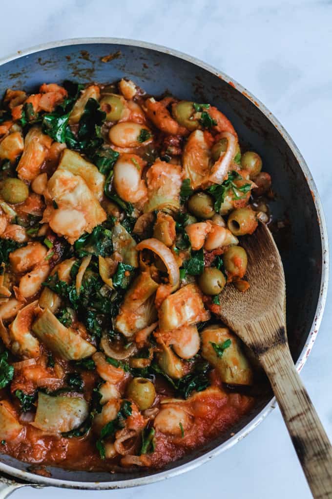 15-Minute Italian Butter Bean Stew | Add Some Veg - a super simple meal made mostly from tins and jars your can keep on hand in your cupboard. Easy, quick, healthy, veg-packed. #sugarfree #glutenfree #onepot #realfood #addsomeveg