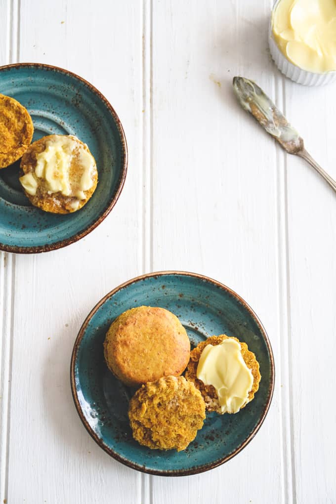 How to Make Easy Low Sugar Pumpkin Scones with Your Kids | Add Some Veg - jump on the all-things-pumpkin train with these delicious low sugar pumpkin scones. So easy to make, your child can make them! A healthy wholegrain snack or side that just happens to be veggie-loaded and have a vegan option. #addsomeveg #veggieloaded #pumpkin #autumn #fall #pumpkinspice #scones #healthy #lowsugar #vegan