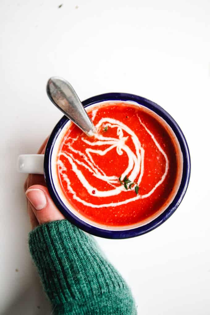 15 Minute Red Pepper Soup | Add Some Veg - the easiest soup EVER, this immune-boosting, vitamin-C packed soup is made with 3 storecupboard ingredients in just 15 minutes! #vegan #glutenfree #sugarfree #soup #15mins #onepot