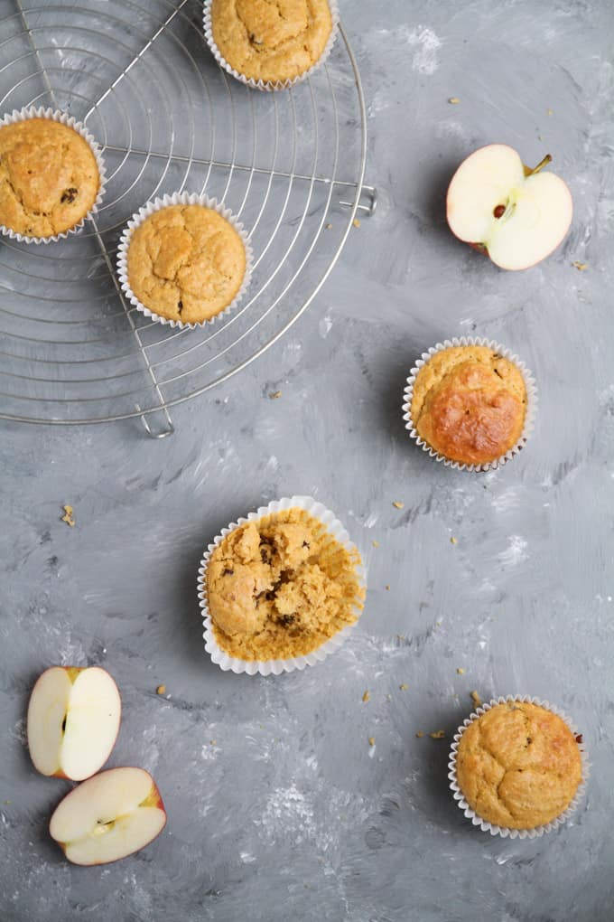 Naturally Sweetened Apple & Raisin Muffins | Add Some Veg - these delicious apple raisin muffins are low in sugar, naturally sweetened with only fruit, and are soft, fluffy and perfect for kid-friendly healthy snacks! #kidfriendlyrecipes #healthymuffins #sugarfree 